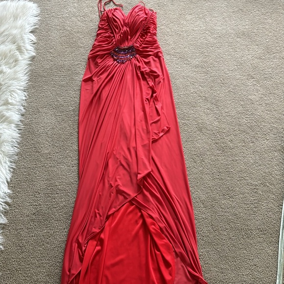 Long elegant beautiful night gown - Picture 2 of 6